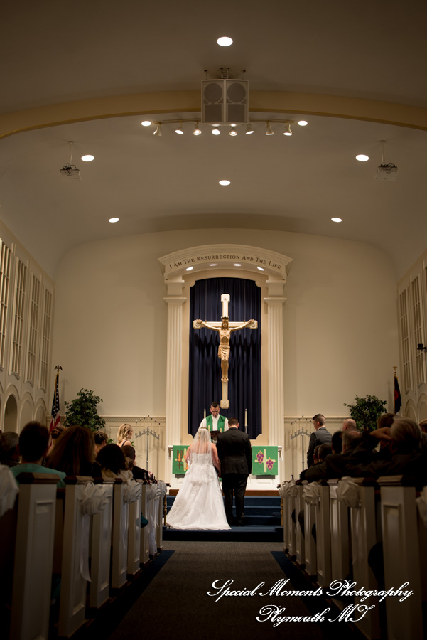Courtnie & Michael at St. Paul Lutheran Trenton MI wedding photography