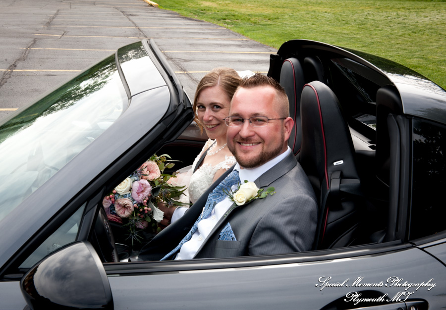 Katie & Dave at First United Methodist Brighton MI wedding photography