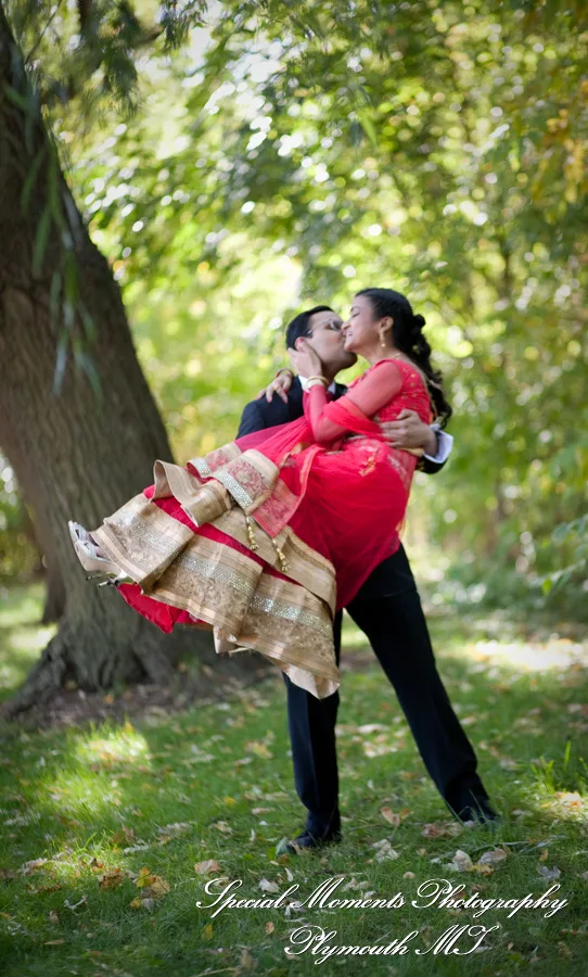 Ford Field Park Dearborn MI Hindu wedding photograph