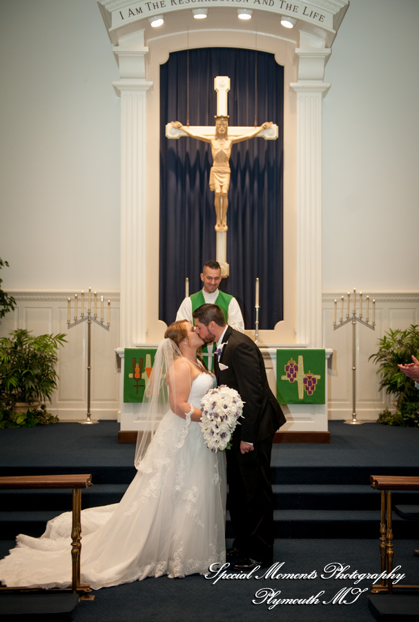 Courtnie & Michael at St. Paul Lutheran Trenton MI wedding photography