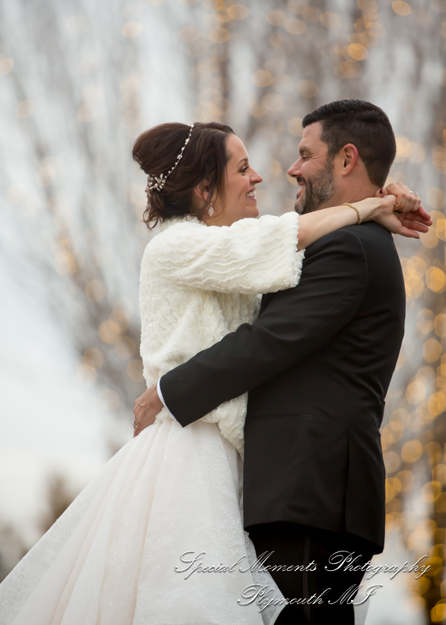 Rattlesnake Club Detroit MI wedding photograph