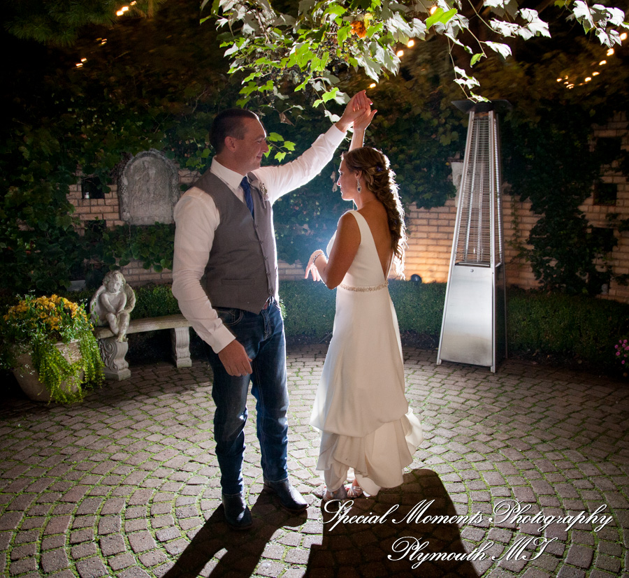 Tina & Mark at Cafe Cortina Farmington Hills MI wedding photography