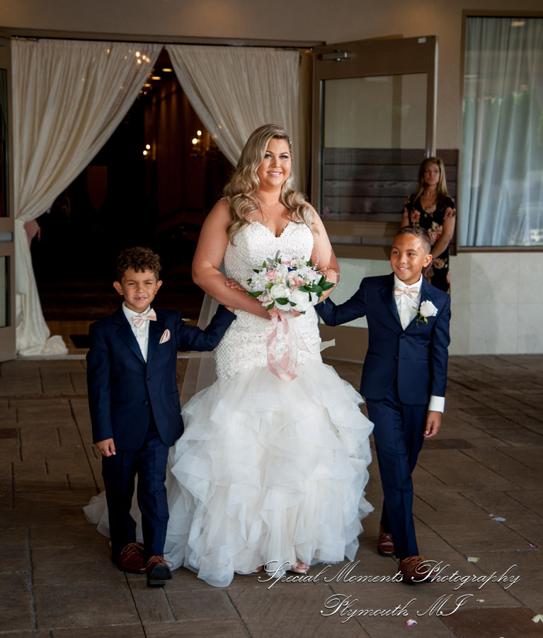 Kaitlin & Niko at The Bentley Banquet Hall Wyandotte MI wedding photography