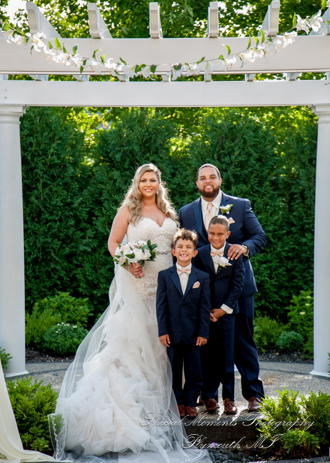 Kaitlin & Niko at The Bentley Banquet Hall Wyandotte MI wedding photography