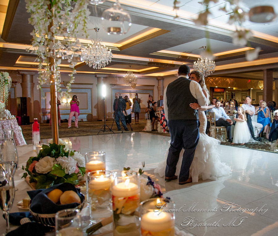Kaitlin & Niko at The Bentley Banquet Hall Wyandotte MI wedding photography