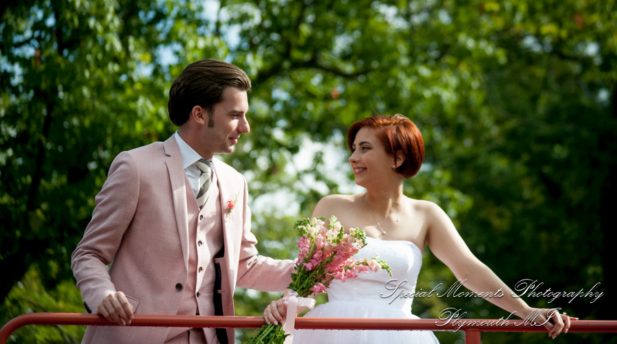 Chateau On The River Trenton MI wedding photograph