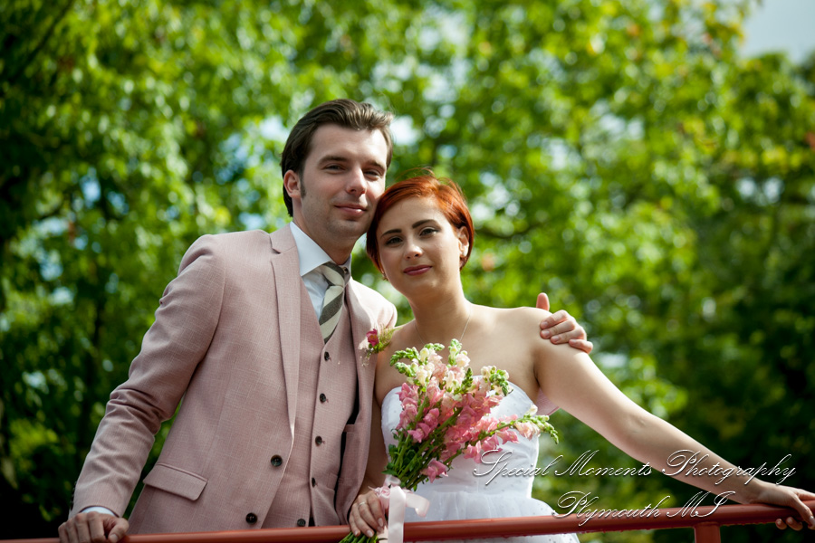 Chateau On The River Trenton MI wedding photograph