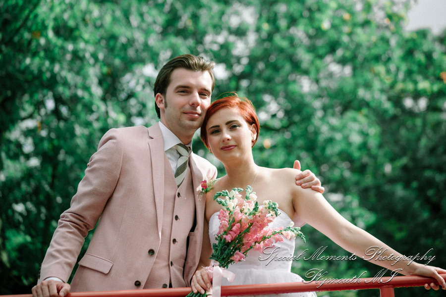Chateau On The River Trenton MI wedding photograph