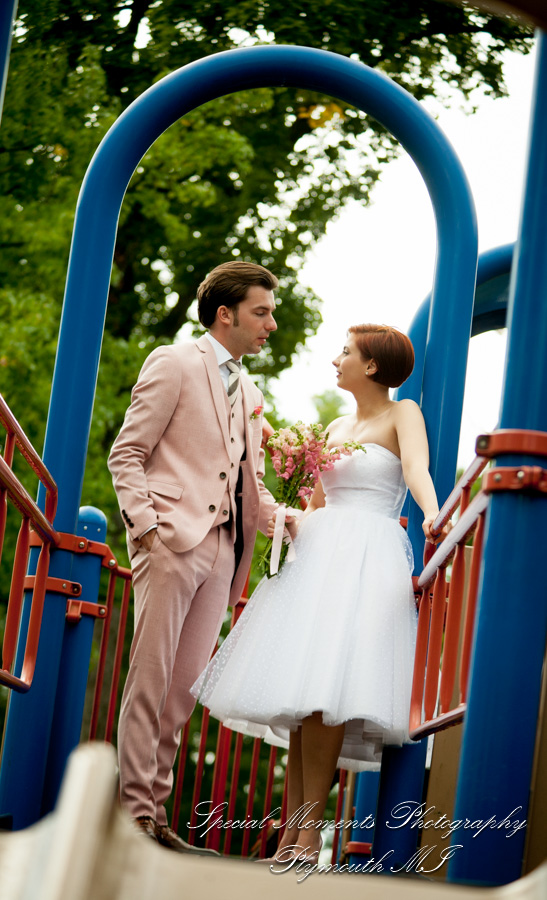 Chateau On The River Trenton MI wedding photograph