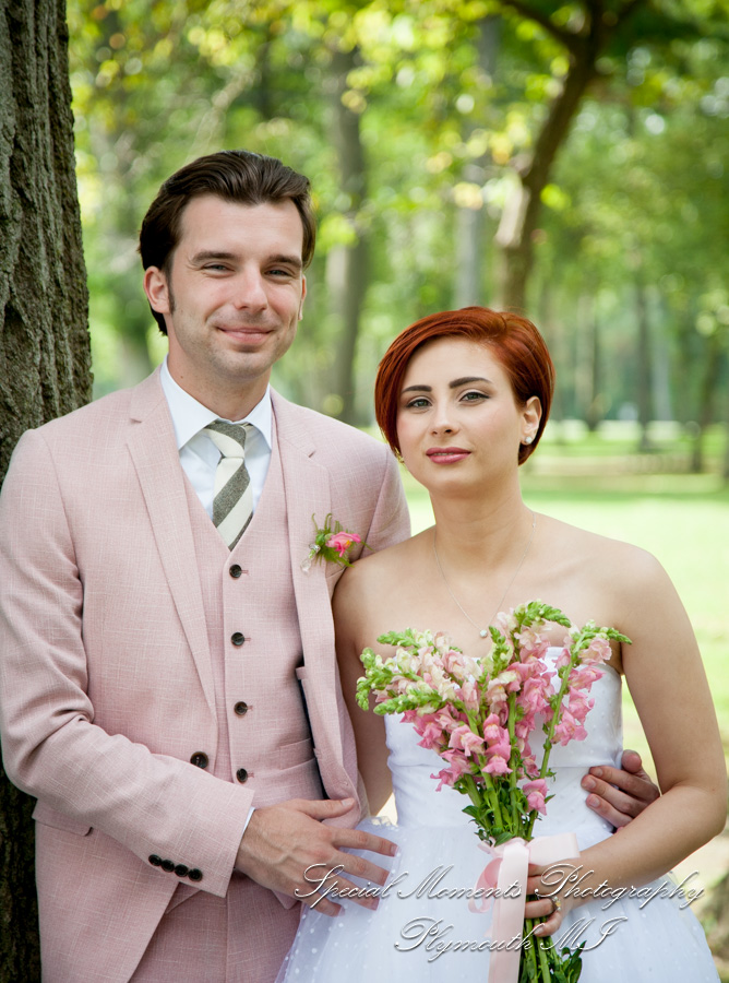 Chateau On The River Trenton MI wedding photograph