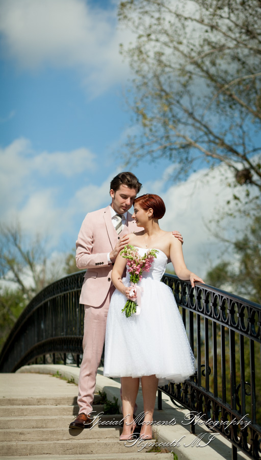 Chateau On The River Trenton MI wedding photograph