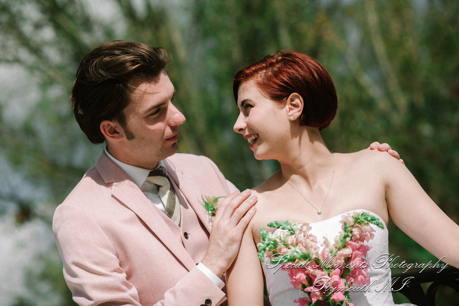 Chateau On The River Trenton MI wedding photograph