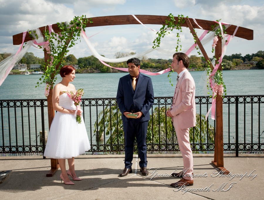 Chateau On The River Trenton MI wedding photograph