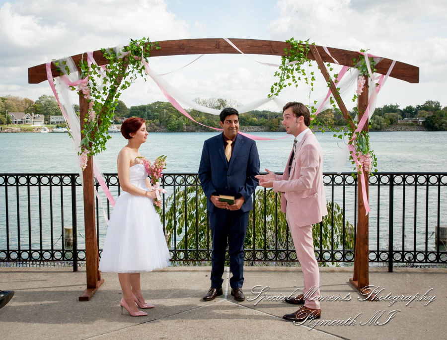 Chateau On The River Trenton MI wedding photograph