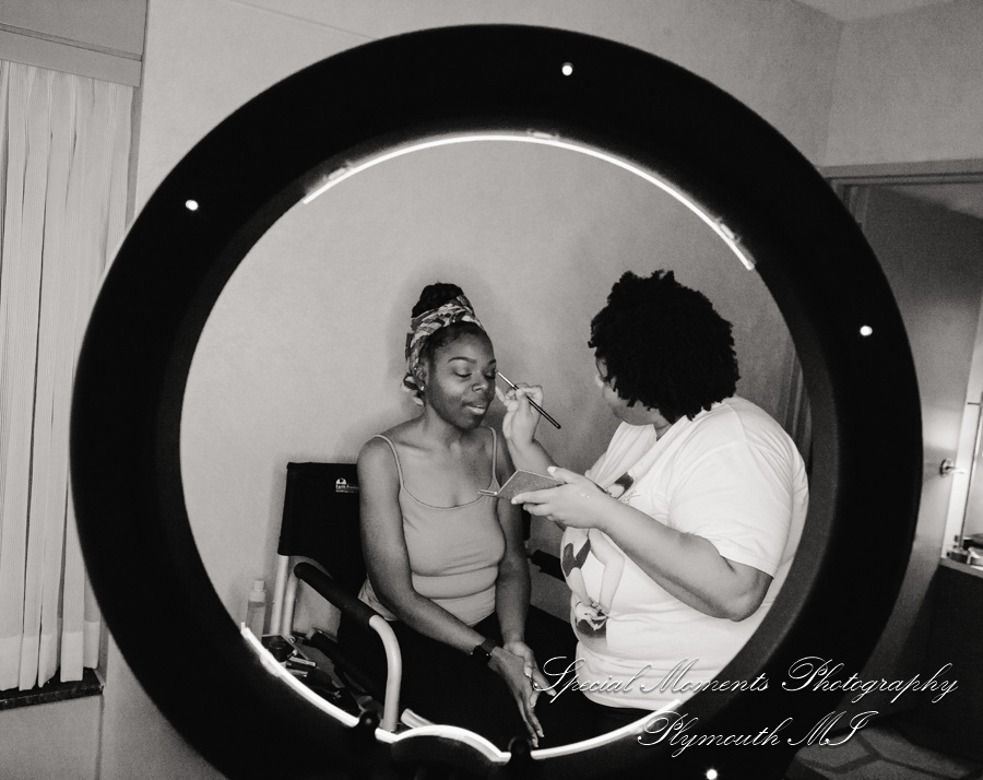 Double Tree Hotel Bloomfield Hills MI wedding photograph