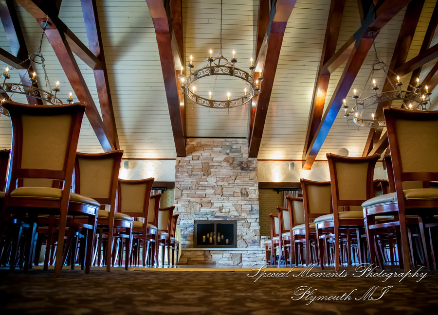 Iroquois Club Bloomfield Hills MI wedding photograph