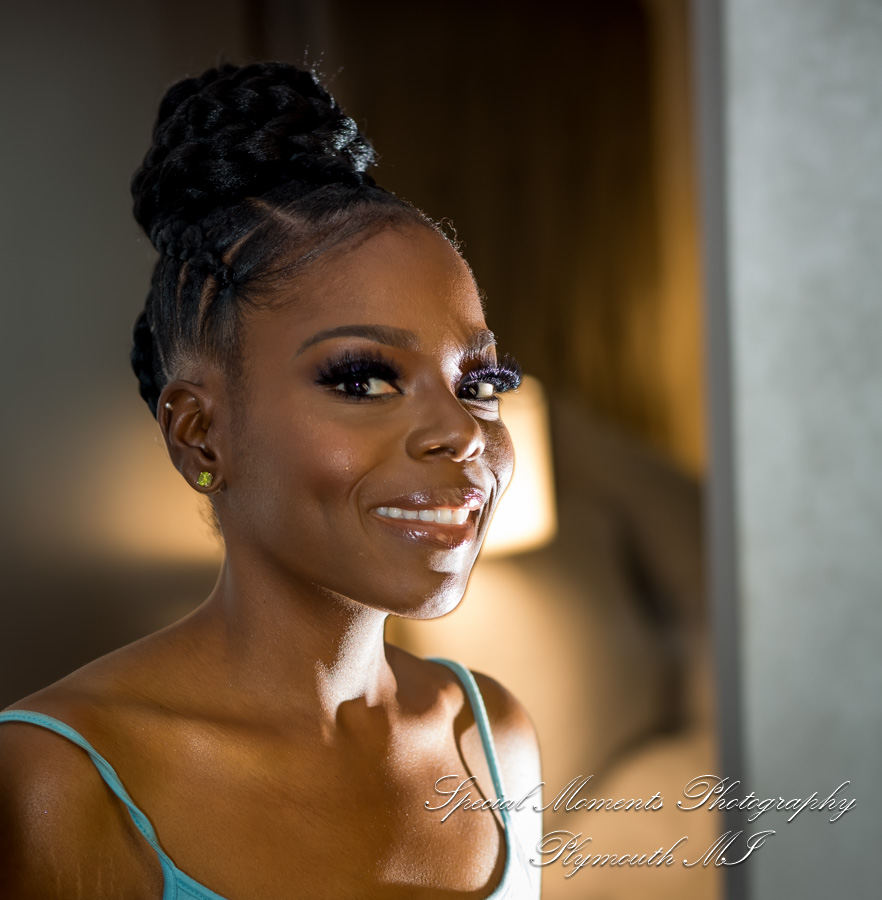 Double Tree Hotel Bloomfield Hills MI wedding photograph