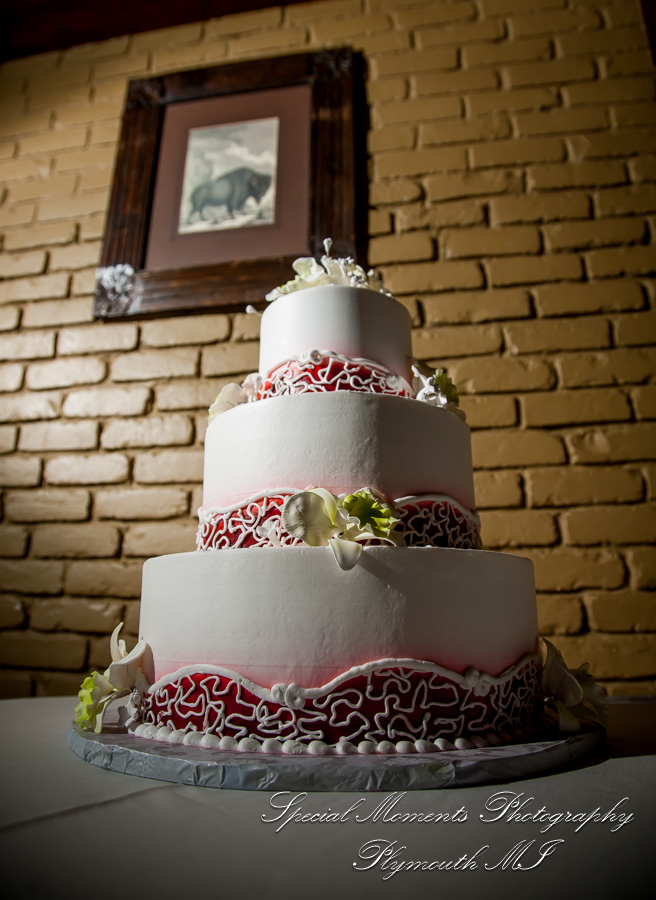 Iroquois Club Bloomfield Hills MI wedding photograph