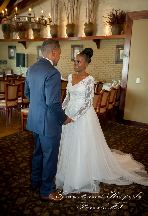 Iroquois Club Bloomfield Hills MI wedding photograph