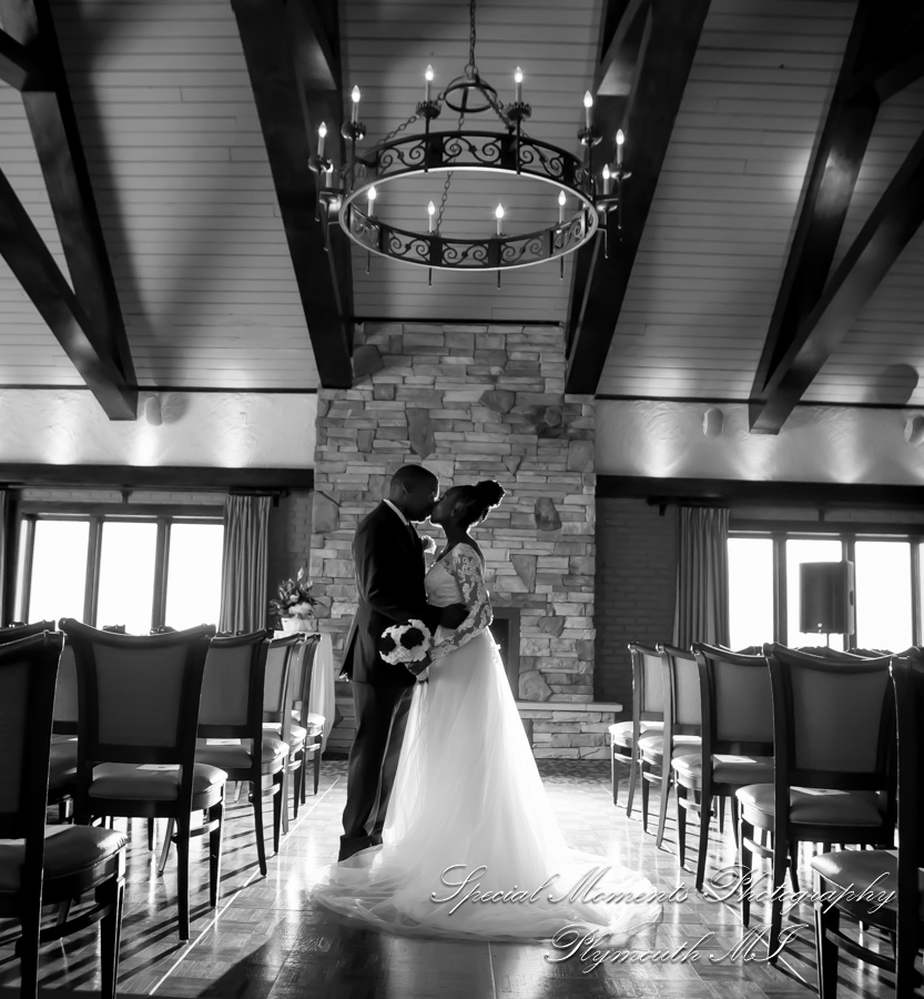 Iroquois Club Bloomfield Hills MI wedding photograph