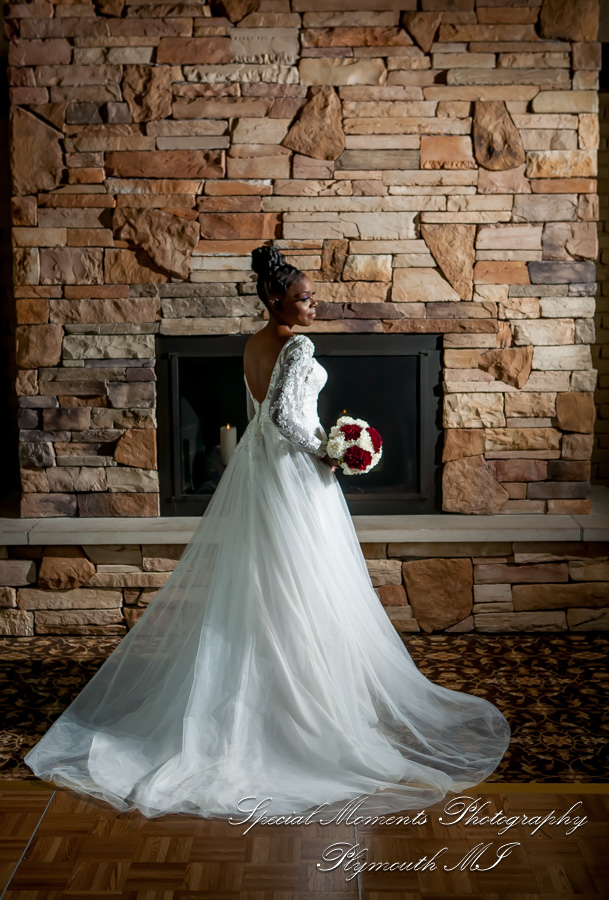 Iroquois Club Bloomfield Hills MI wedding photograph