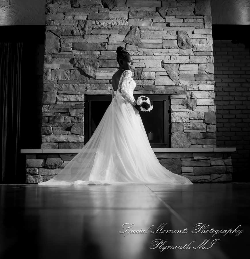 Iroquois Club Bloomfield Hills MI wedding photograph