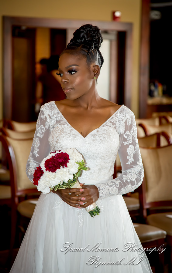 Iroquois Club Bloomfield Hills MI wedding photograph