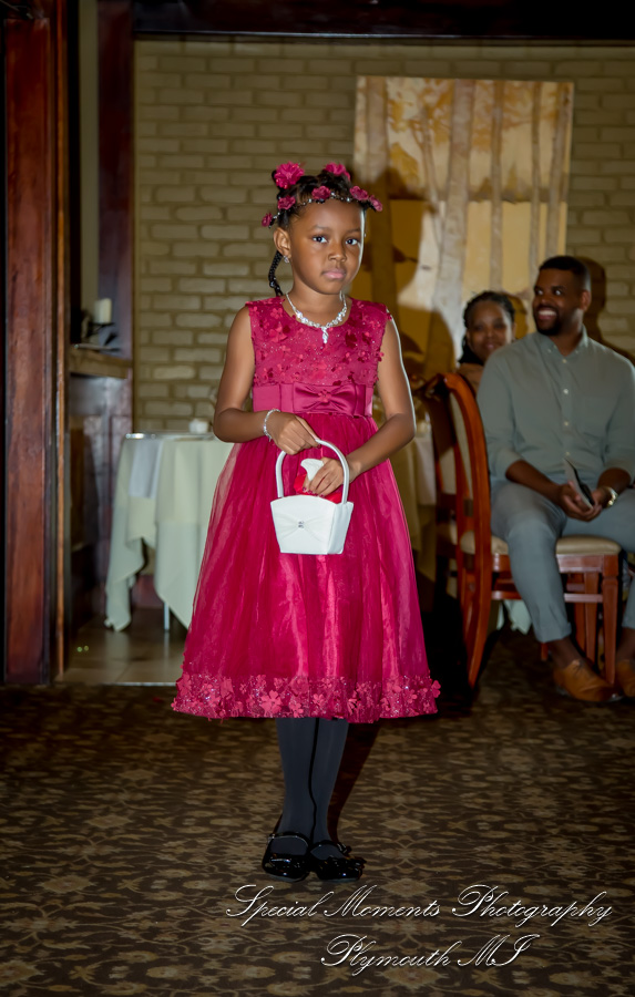 Iroquois Club Bloomfield Hills MI wedding photograph