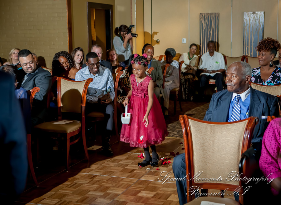 Iroquois Club Bloomfield Hills MI wedding photograph