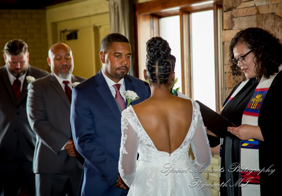 Iroquois Club Bloomfield Hills MI wedding photograph