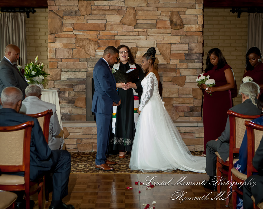Iroquois Club Bloomfield Hills MI wedding photograph