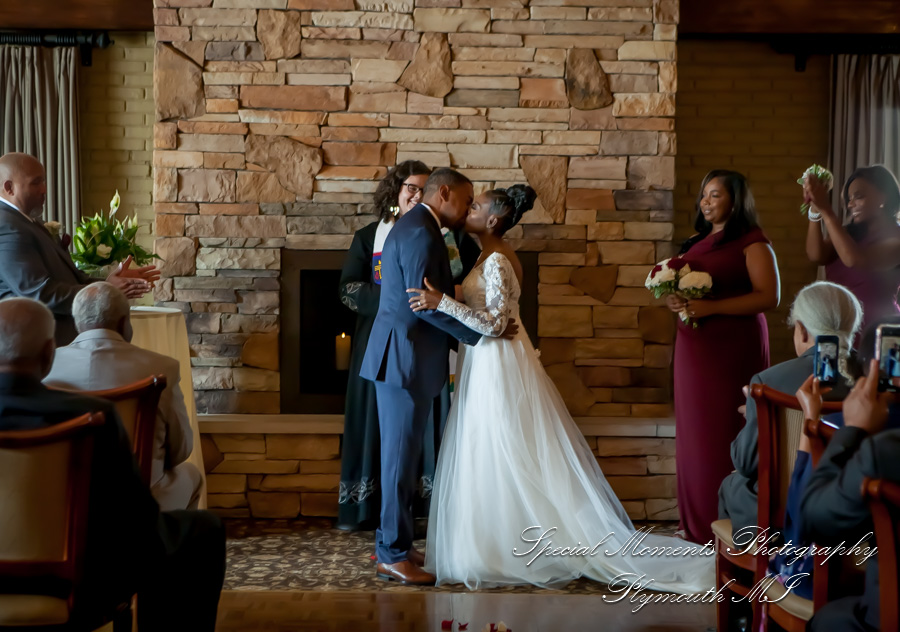 Iroquois Club Bloomfield Hills MI wedding photograph