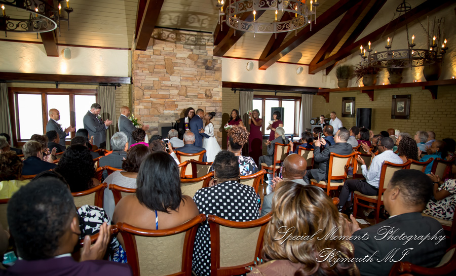 Iroquois Club Bloomfield Hills MI wedding photograph