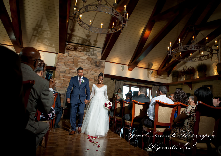 Iroquois Club Bloomfield Hills MI wedding photograph