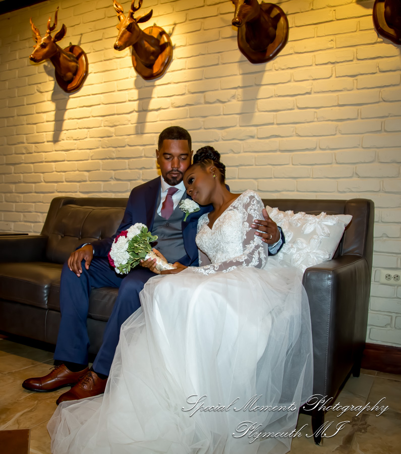 Iroquois Club Bloomfield Hills MI wedding photograph