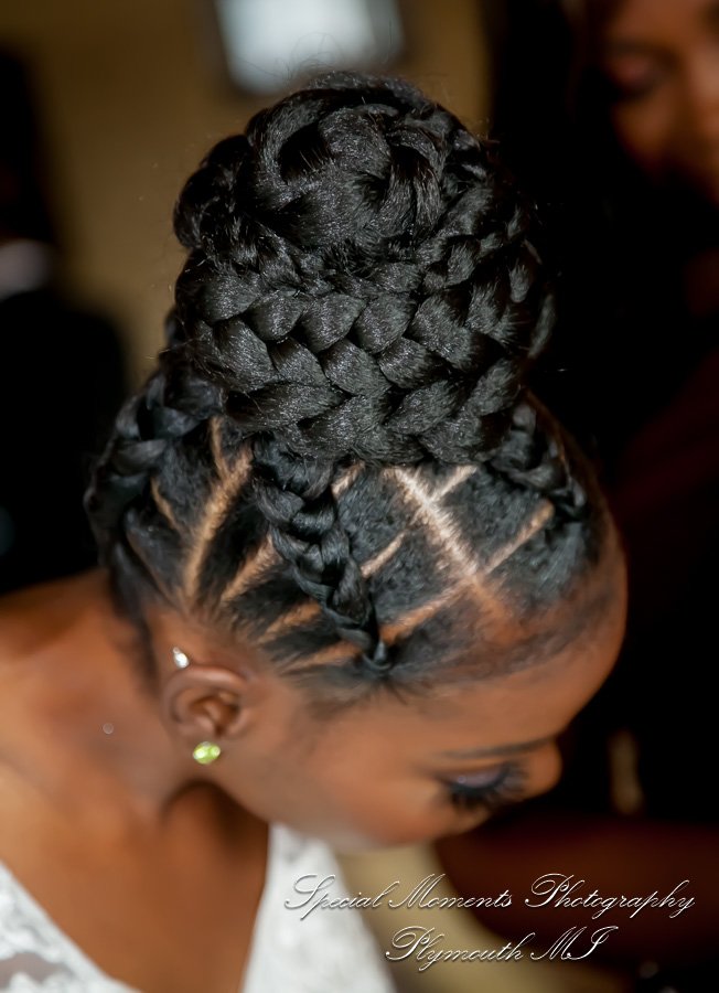 Iroquois Club Bloomfield Hills MI wedding photograph