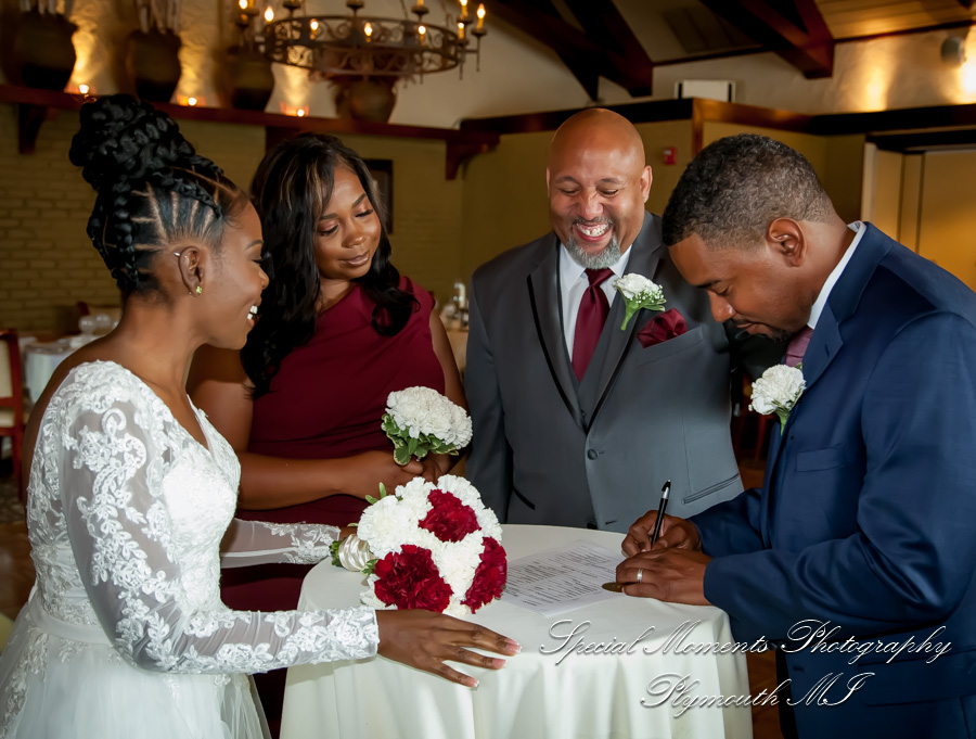Iroquois Club Bloomfield Hills MI wedding photograph