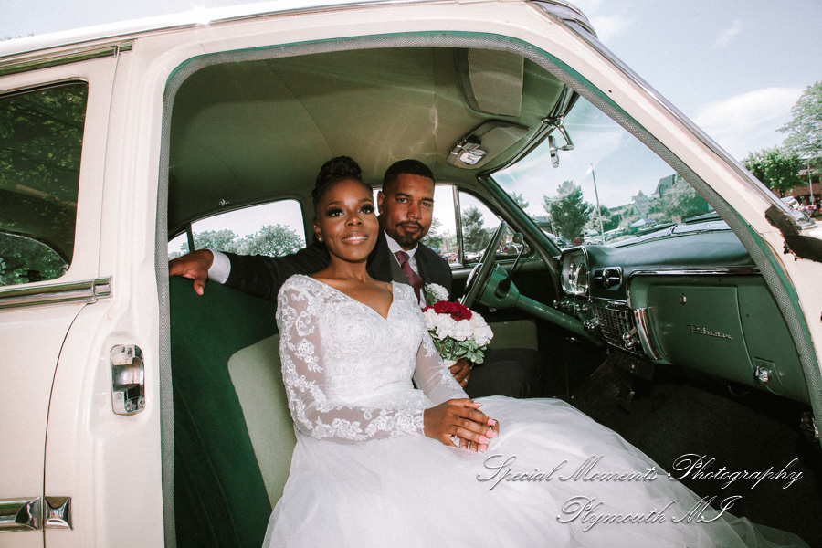 Iroquois Club Bloomfield Hills MI wedding photograph