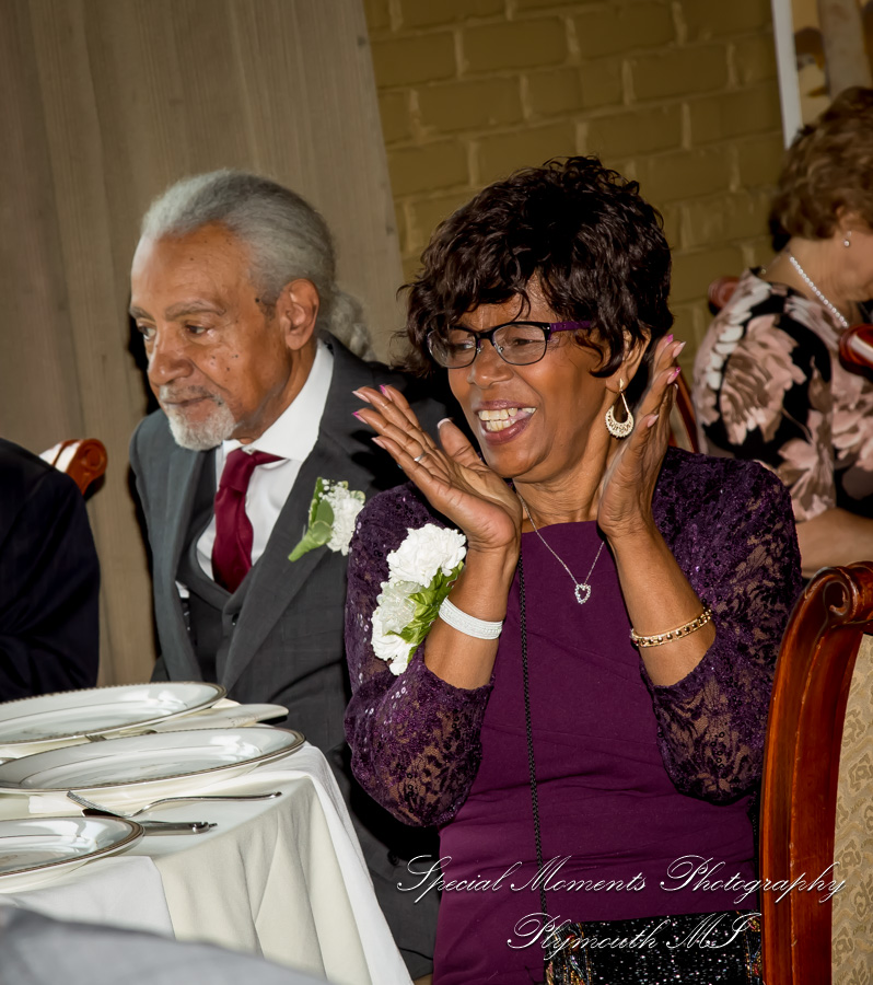 Iroquois Club Bloomfield Hills MI wedding photograph
