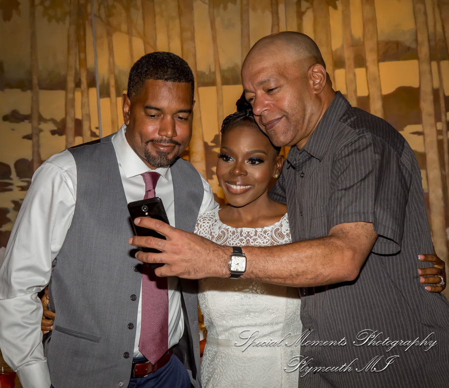 Iroquois Club Bloomfield Hills MI wedding photograph