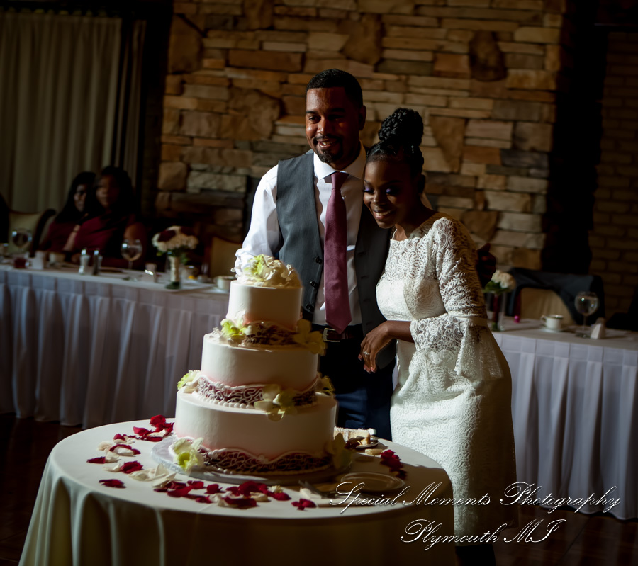 Iroquois Club Bloomfield Hills MI wedding photograph