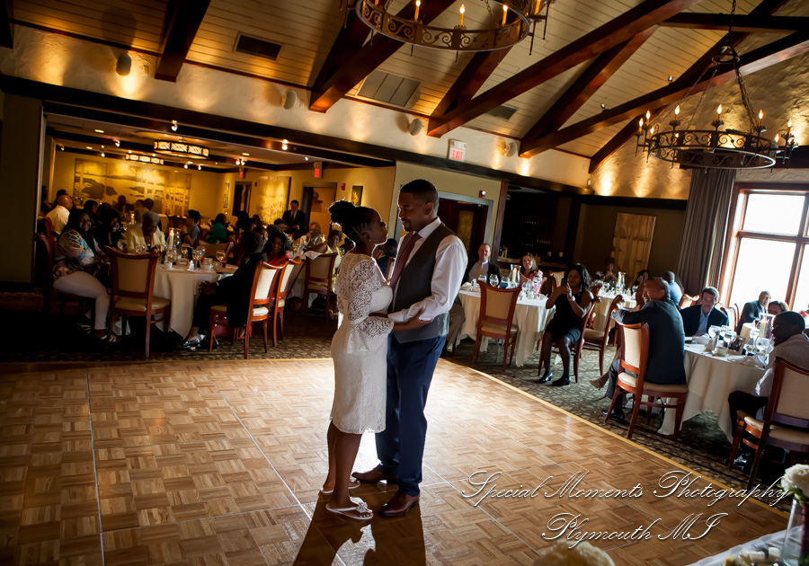 Iroquois Club Bloomfield Hills MI wedding photograph