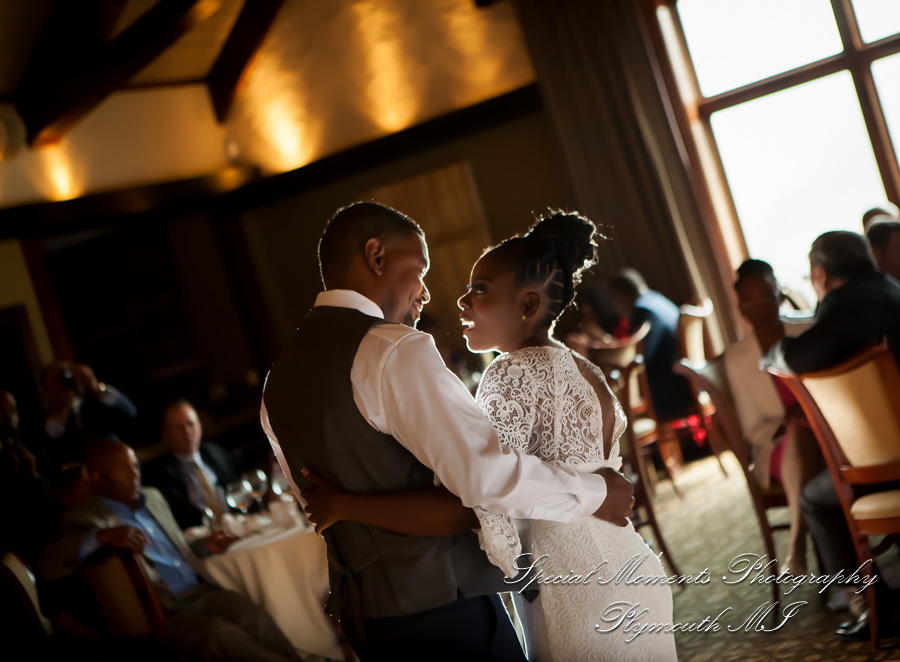 Iroquois Club Bloomfield Hills MI wedding photograph