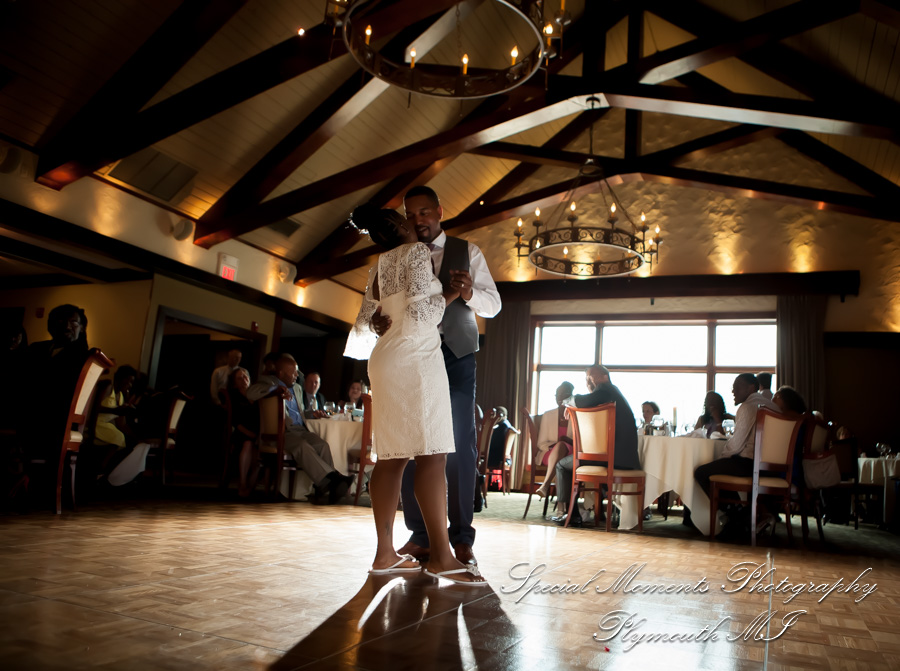 Iroquois Club Bloomfield Hills MI wedding photograph