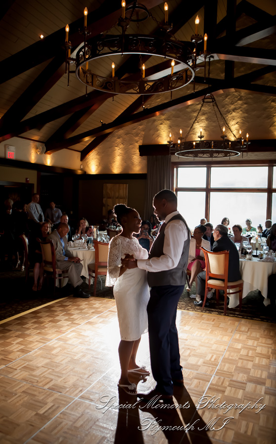 Iroquois Club Bloomfield Hills MI wedding photograph
