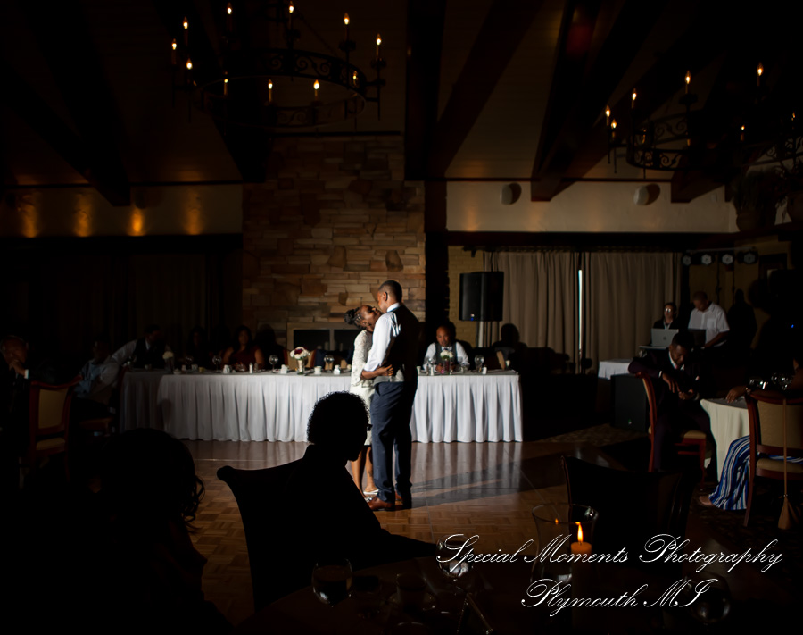 Iroquois Club Bloomfield Hills MI wedding photograph