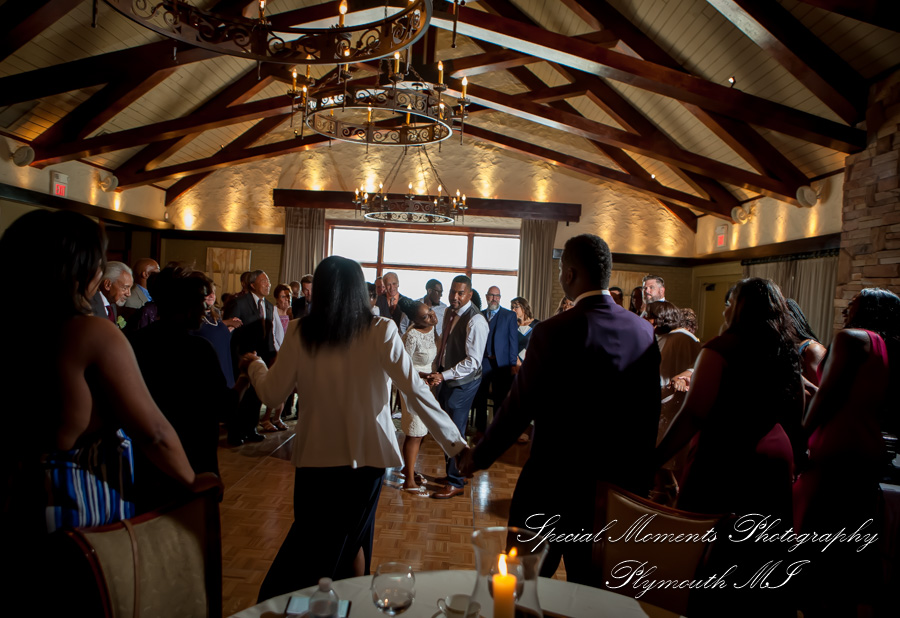 Iroquois Club Bloomfield Hills MI wedding photograph