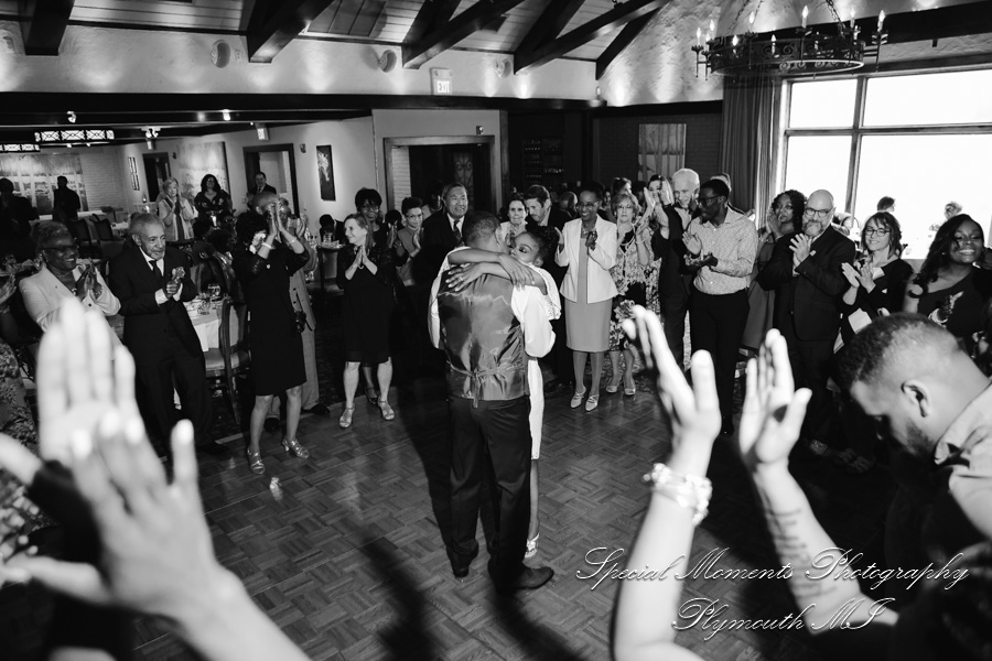 Iroquois Club Bloomfield Hills MI wedding photograph