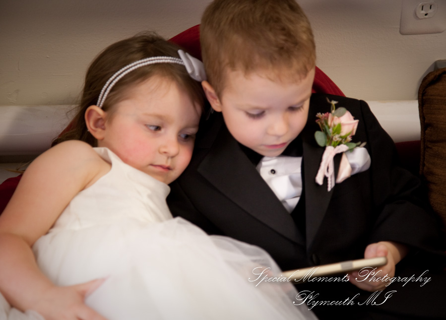 Elizabeth & Scott at The First Congregational Church Ann Arbor MI wedding photography