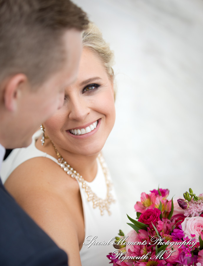 Amanda & Greg at DIA Detroit MI wedding photography